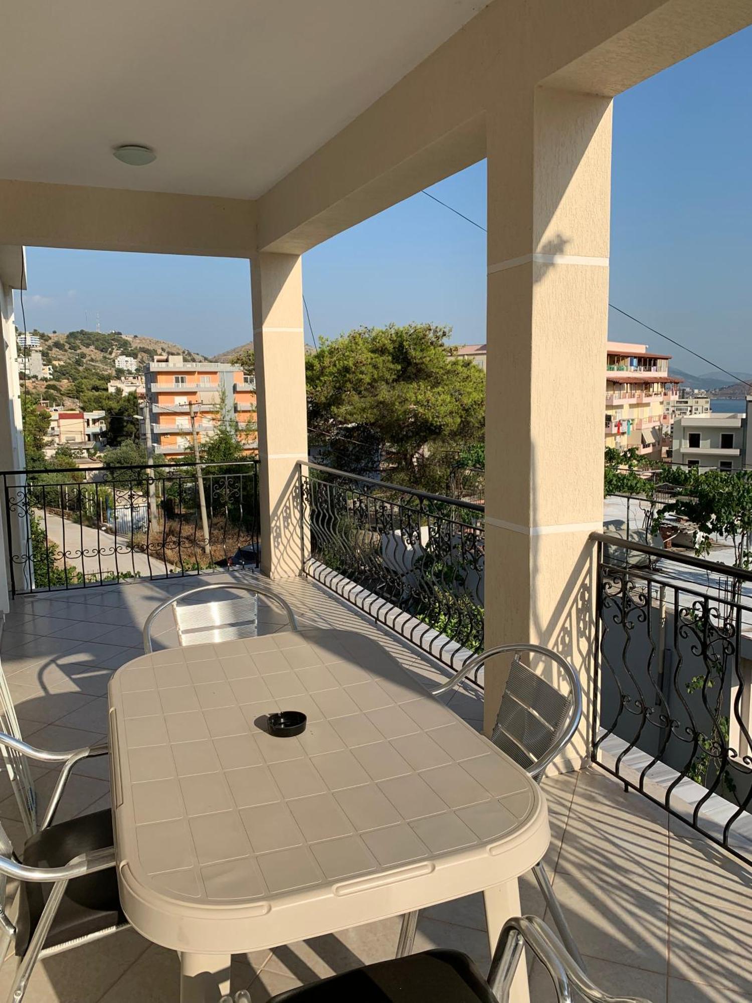 Ylli Cunaj Apartments Sarandë Esterno foto